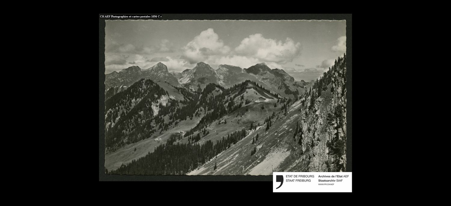 Première photographie du Chalet du Soldat, vers 1945