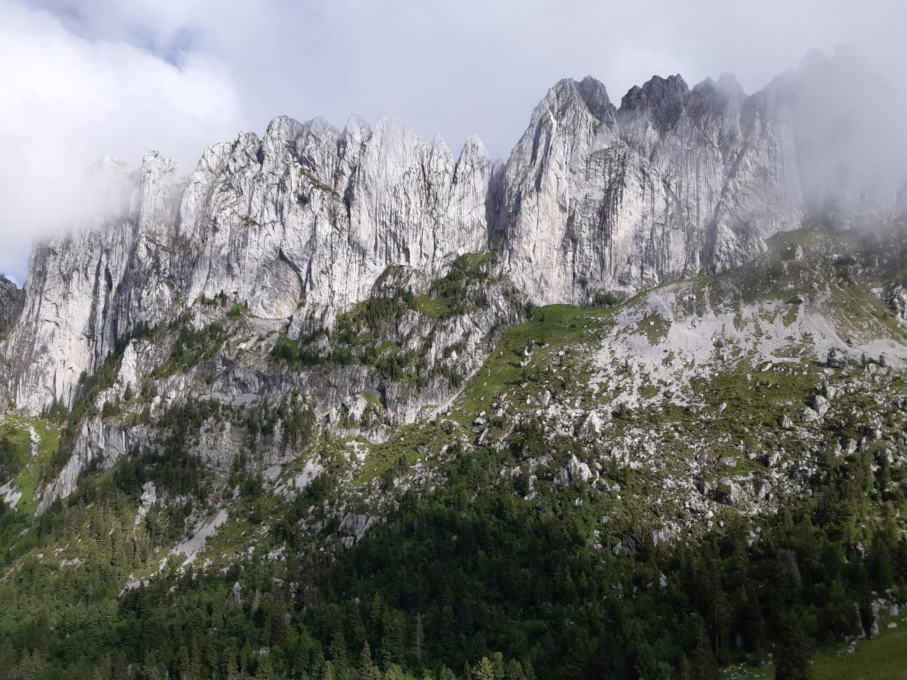 Accès & Randonnées